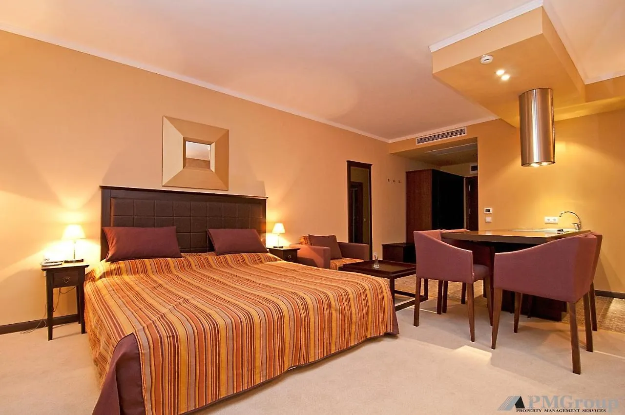סאני ביץ' Royal Beach Apartments