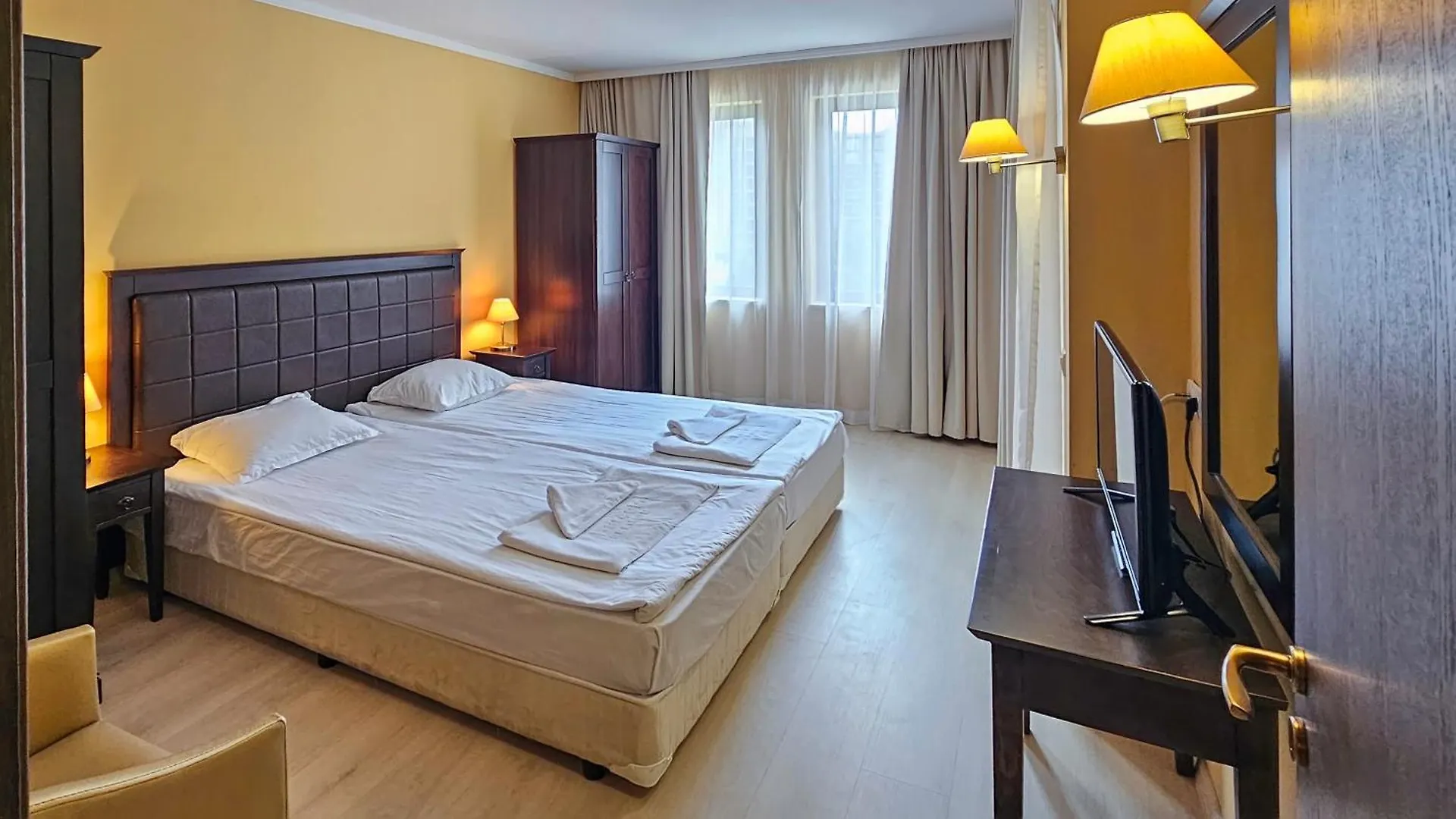 Royal Beach Apartments